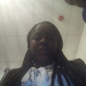 Meet your Posher, Latisha